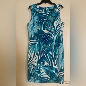 Size 14 aqua teal and white Hawaiian print sheath style dress